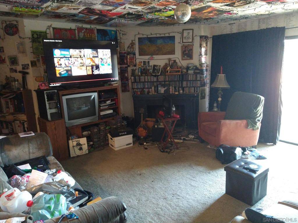 Escondido, CA 92029,1020 E washington #107