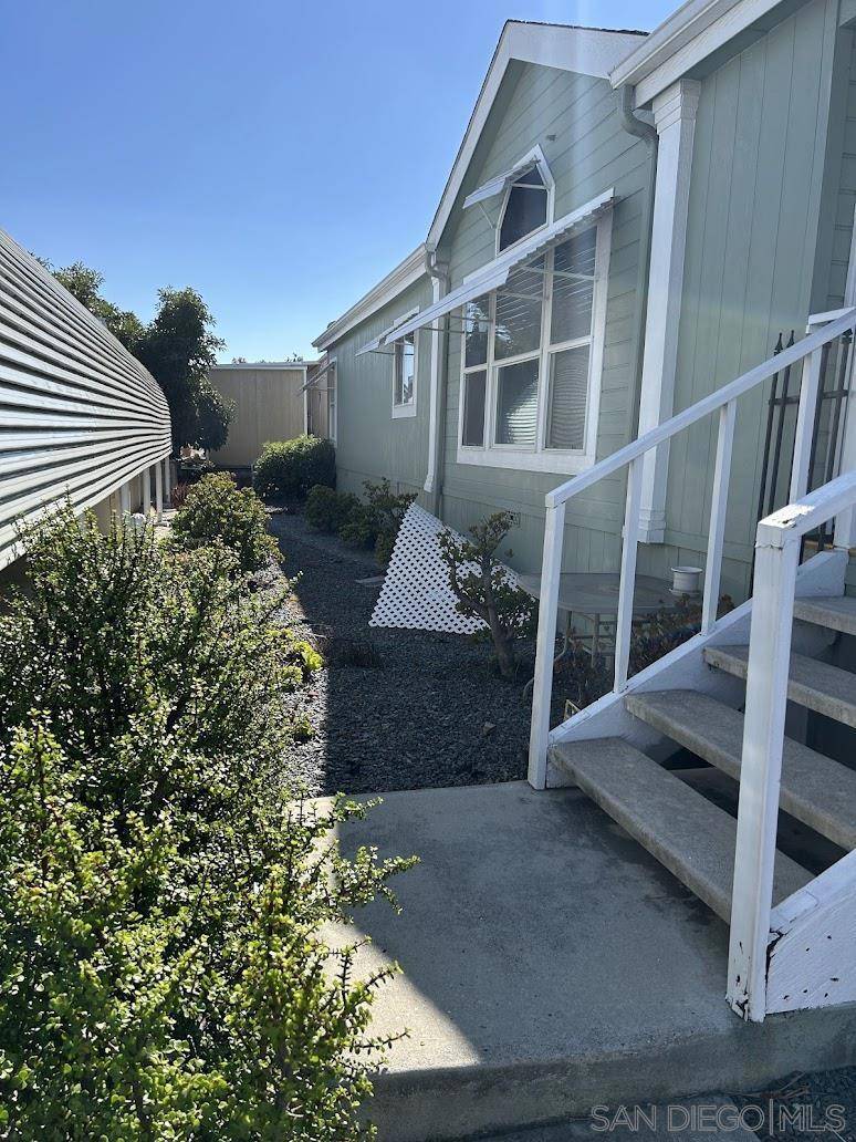 Vista, CA 92084,1501 Anza Avenue #39