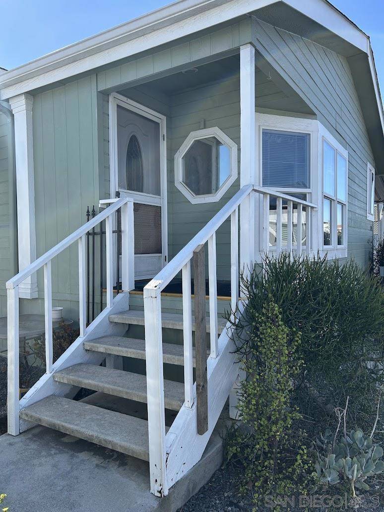 Vista, CA 92084,1501 Anza Avenue #39