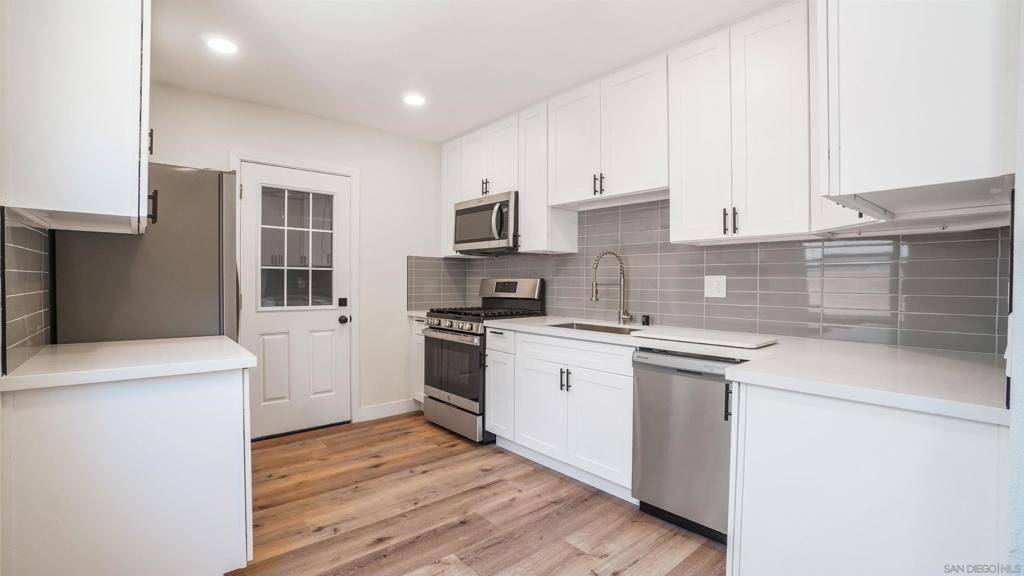 National City, CA 91950,1849 E 16Th St