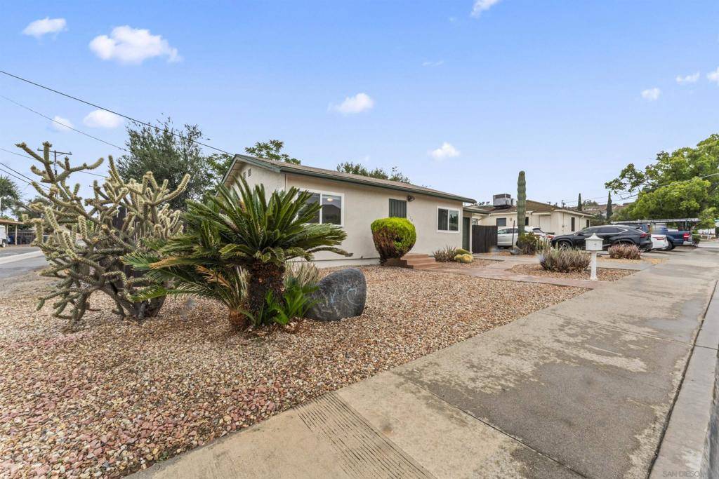 Escondido, CA 92025,120 N Elm St
