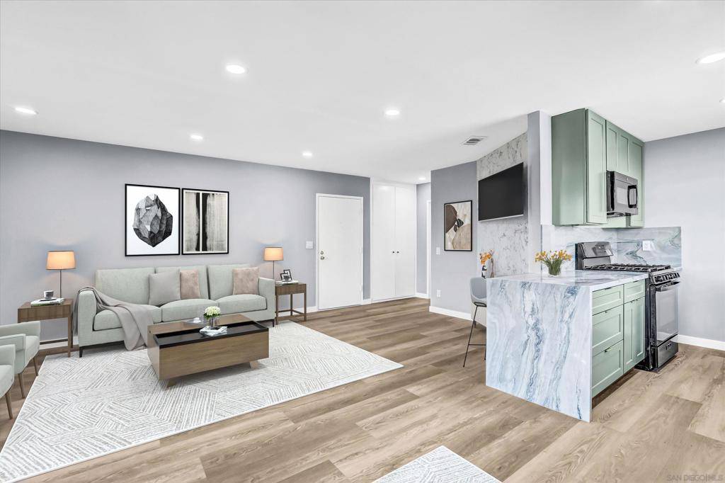 San Diego, CA 92110,3845 Groton St #4