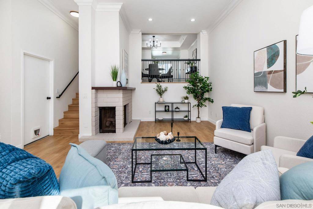 San Diego, CA 92122,4094 Mahaila Ave #B