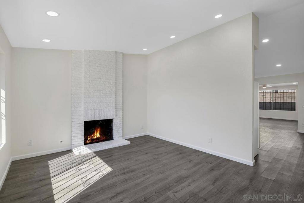 San Diego, CA 92114,6296 Varney Dr