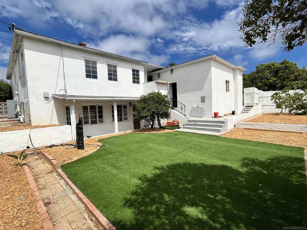 San Diego, CA 92106,3765 Elliott St