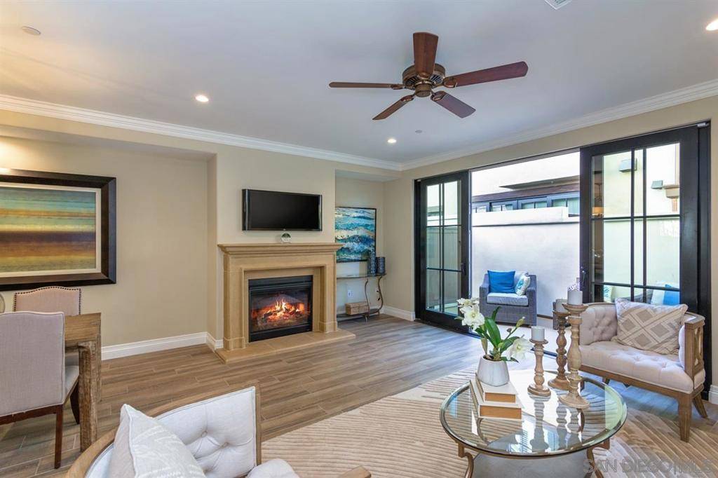 La Jolla, CA 92037,718 Silver St