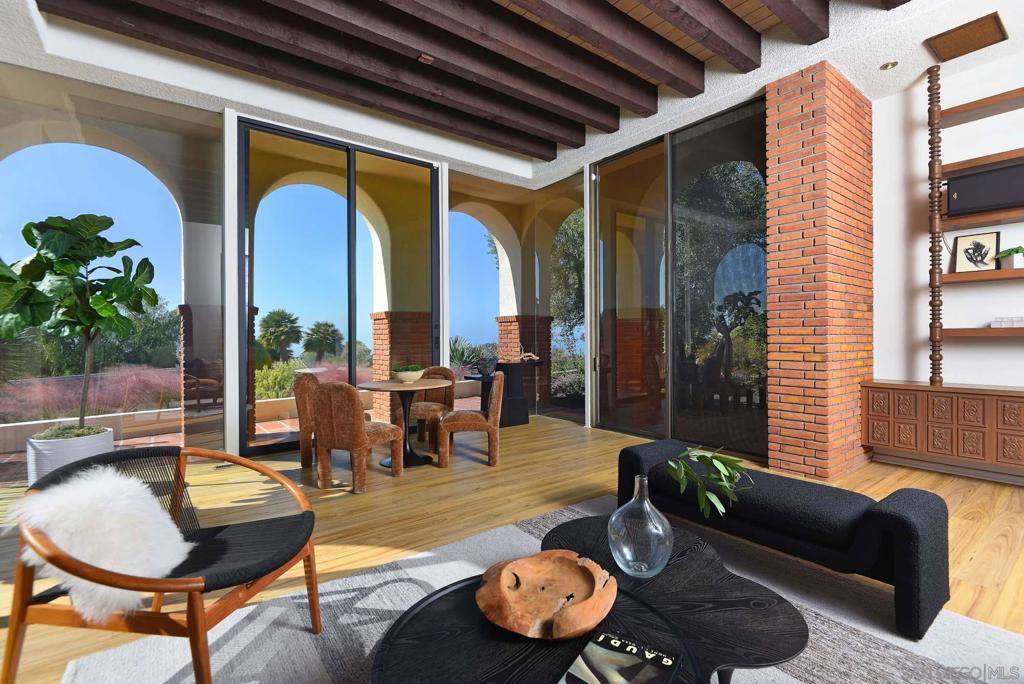 La Jolla, CA 92037,7363 Fairway Rd