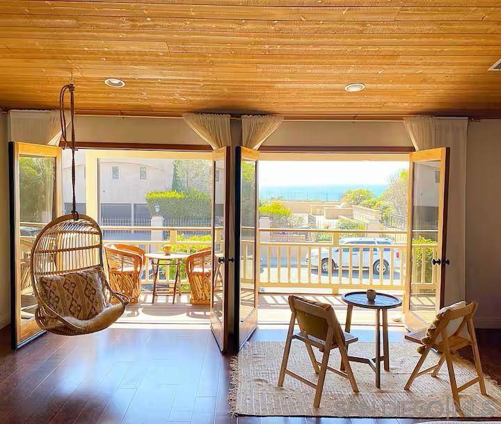 Encinitas, CA 92024,837 4th Street