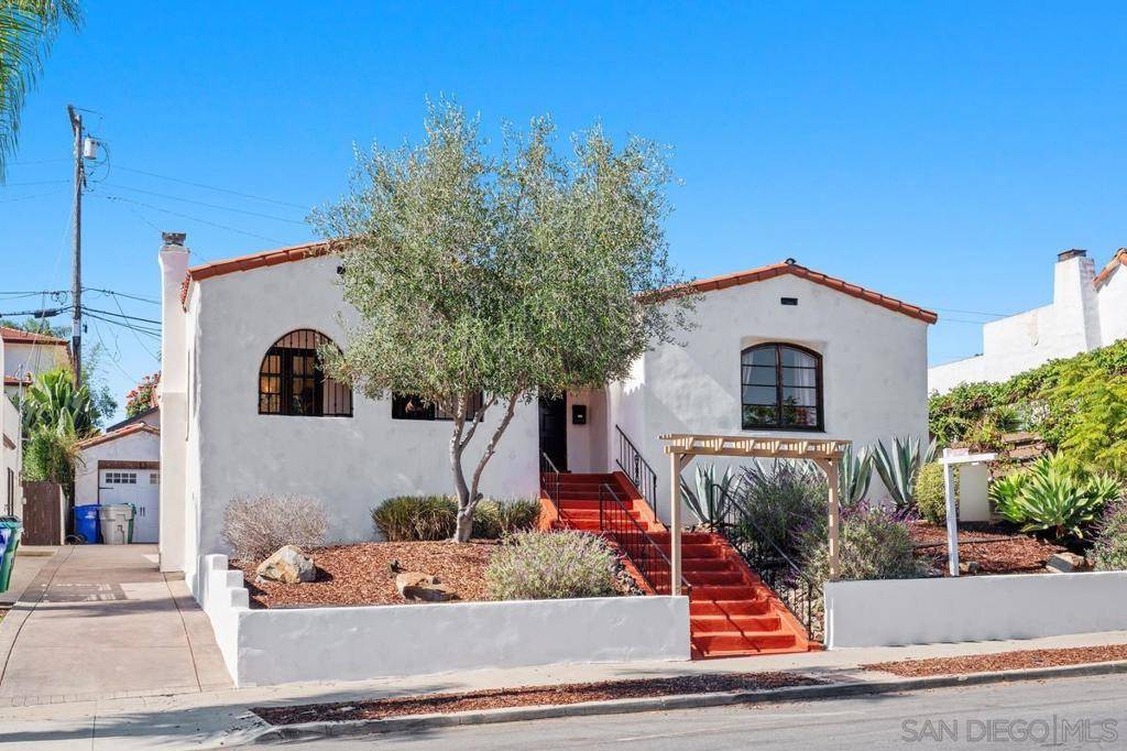 San Diego, CA 92104,2438 33rd Street