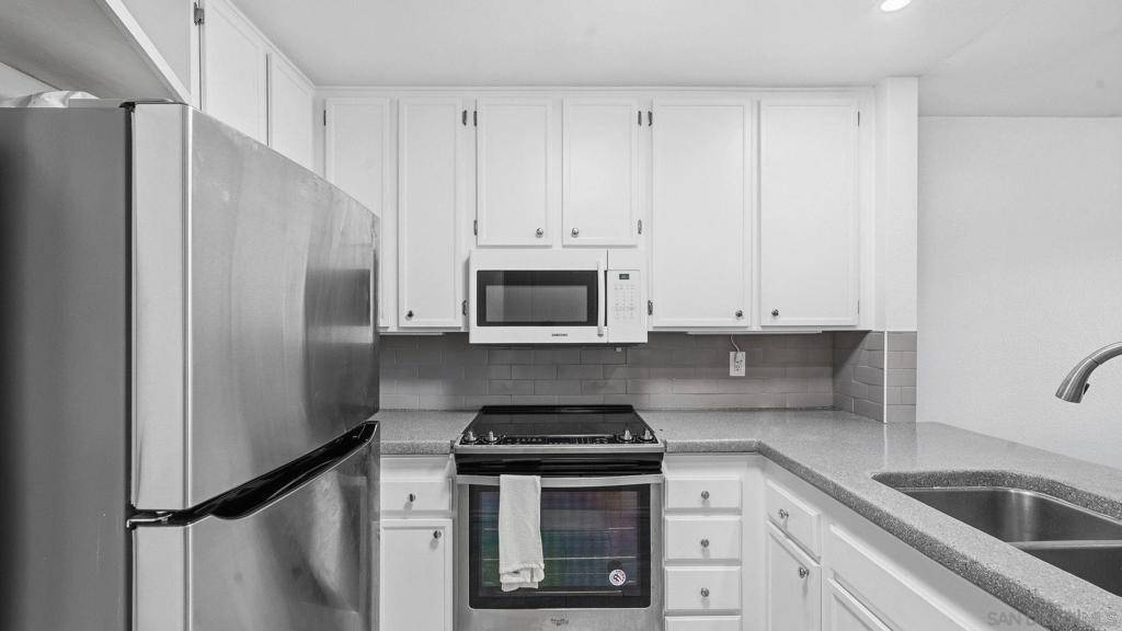 San Diego, CA 92115,5980 Dandridge Ln #215