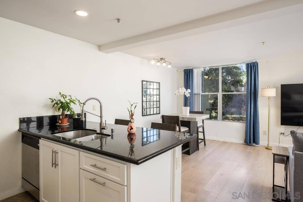 San Diego, CA 92101,101 Market St #204