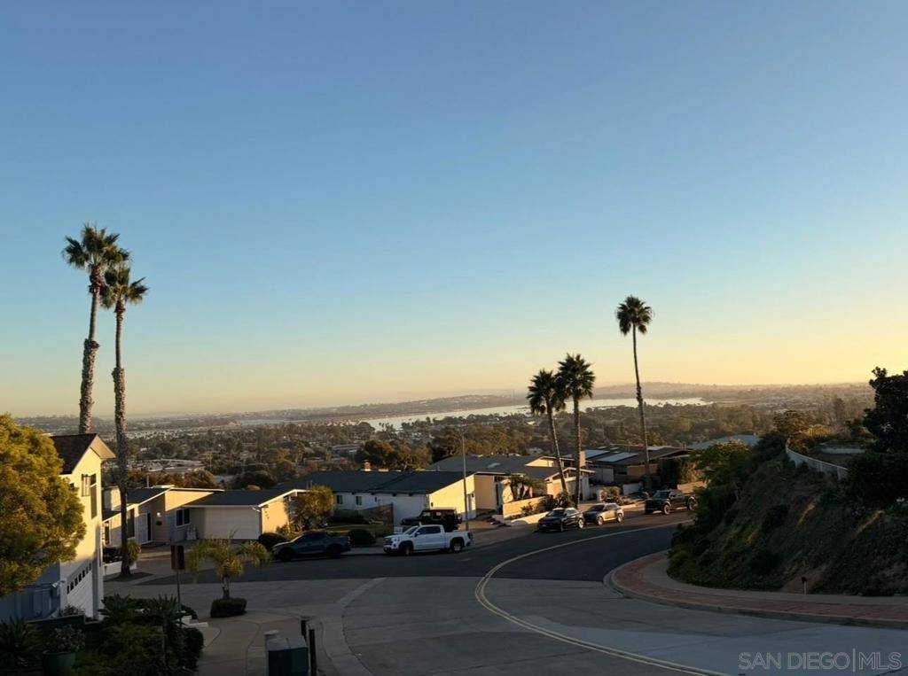 San Diego, CA 92109,4985 Pacifica