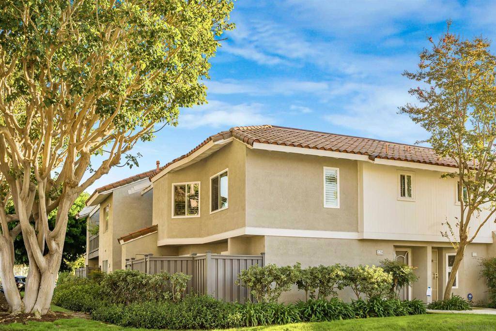 Irvine, CA 92618,220 Lemon Grove