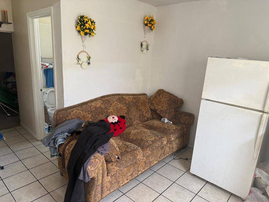 San Diego, CA 92115,4312 Winona Ave