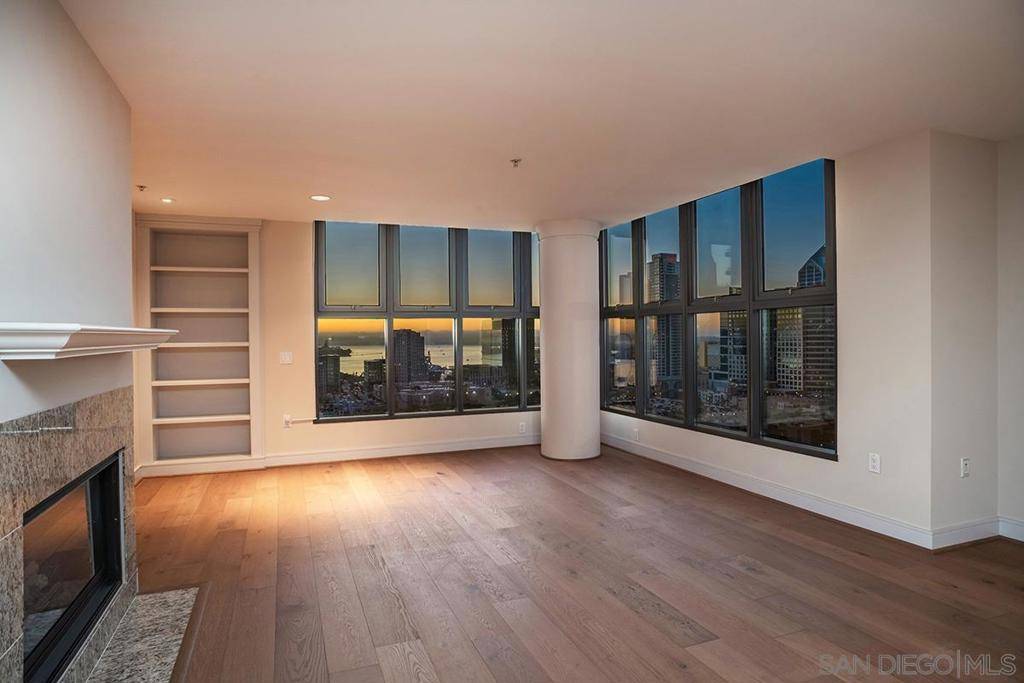 San Diego, CA 92101,645 Front Street #2102