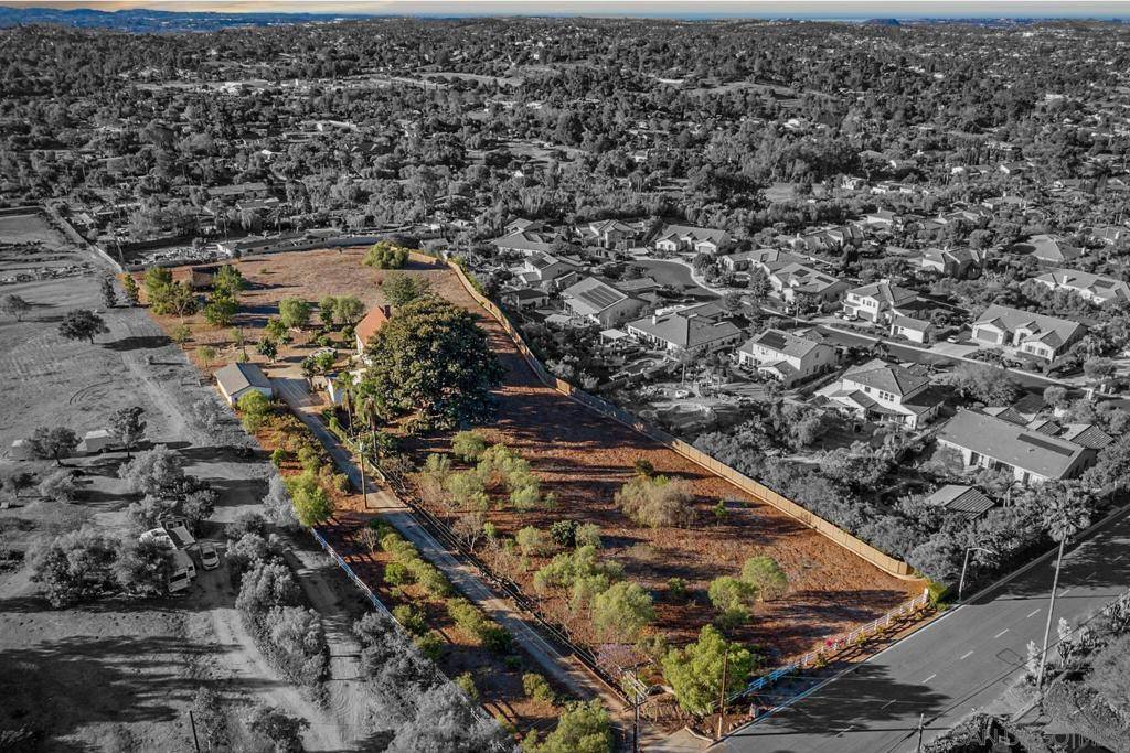 Vista, CA 92084,2261 Edgehill Rd