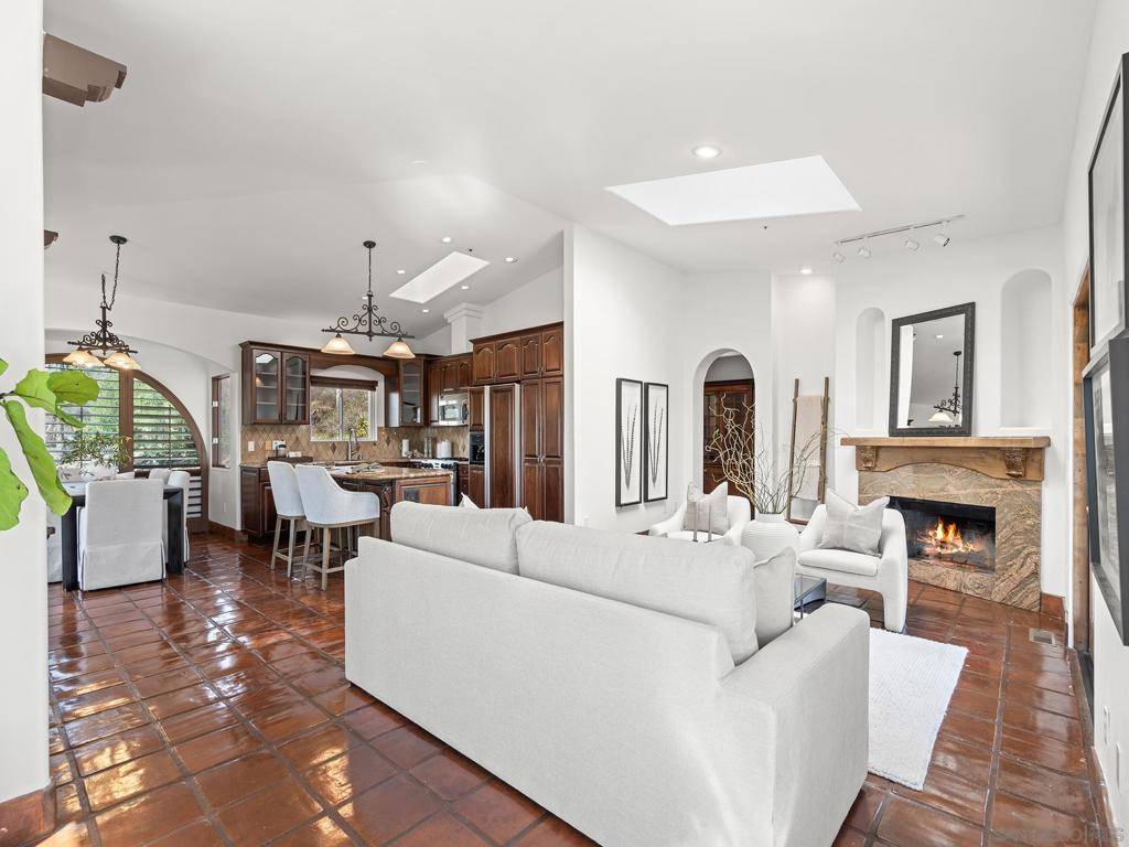 Encinitas, CA 92024,3485 Lone Jack Road