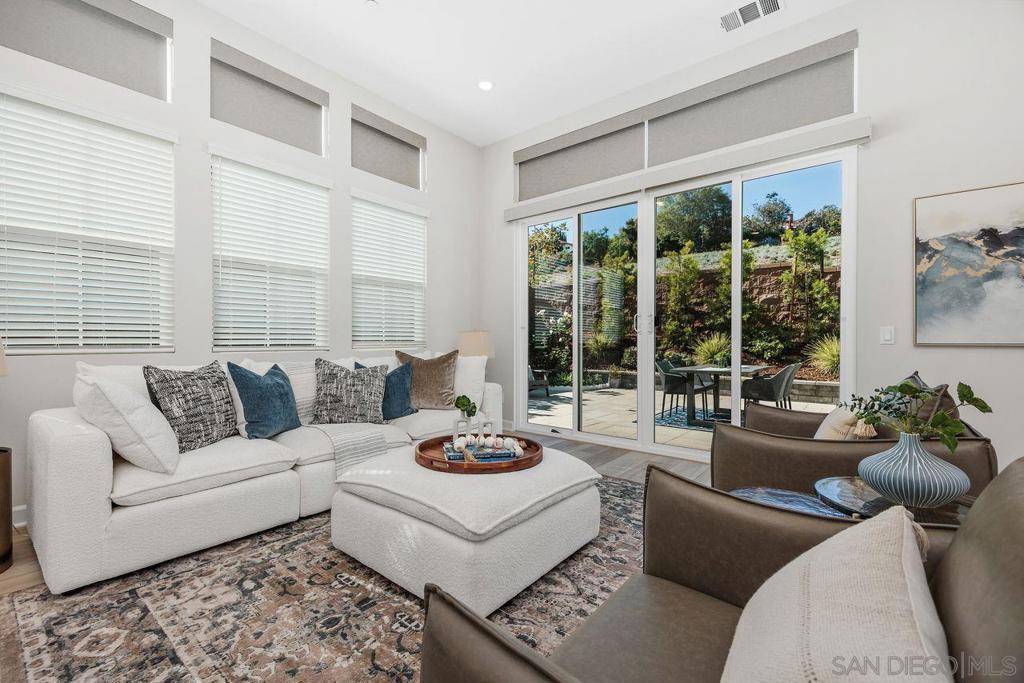 San Diego, CA 92129,12609 Elizabeth