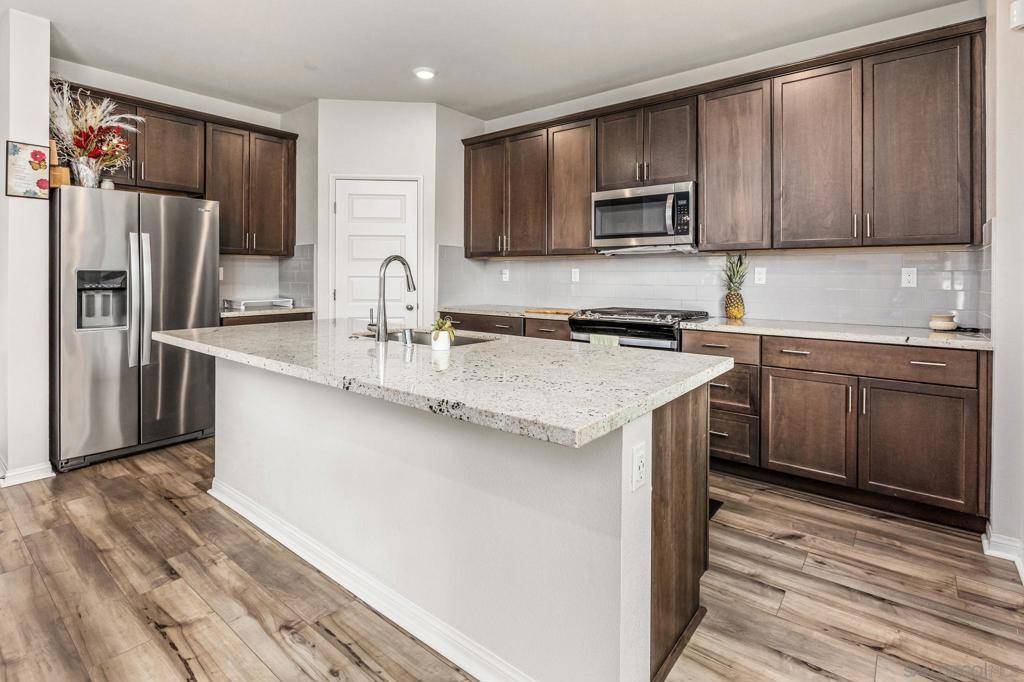 Valley Center, CA 92082,13305 Cultivate Court