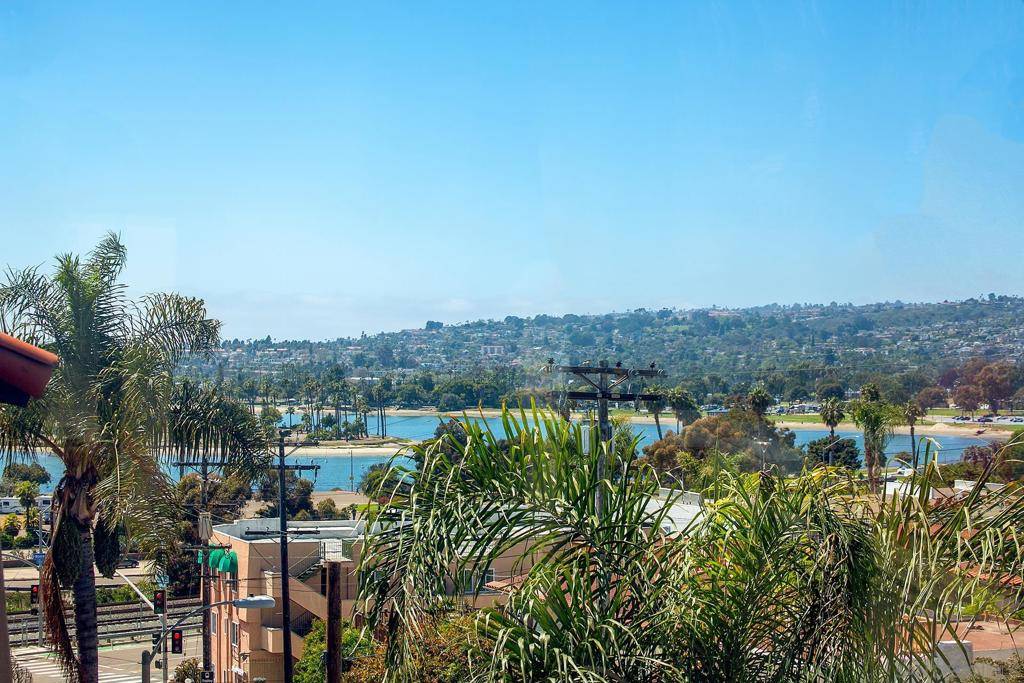 San Diego, CA 92117,2510 Clairemont Dr #303