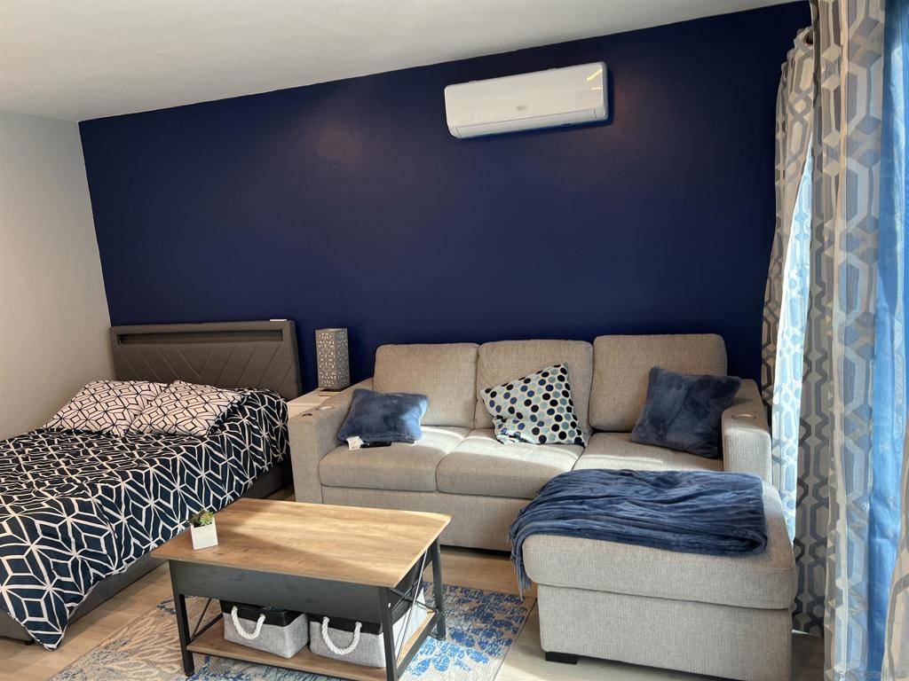 San Diego, CA 92119,8459 Tommy Dr. (Studio)