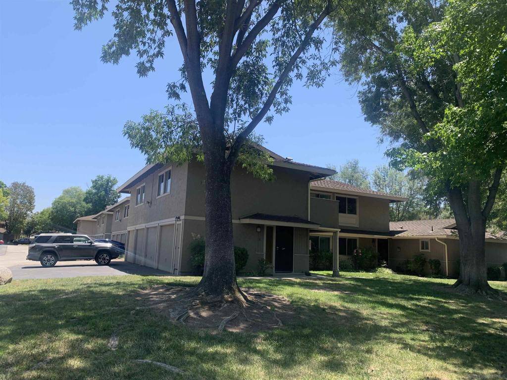 El Cajon, CA 92019,1524 Gustavo St #D