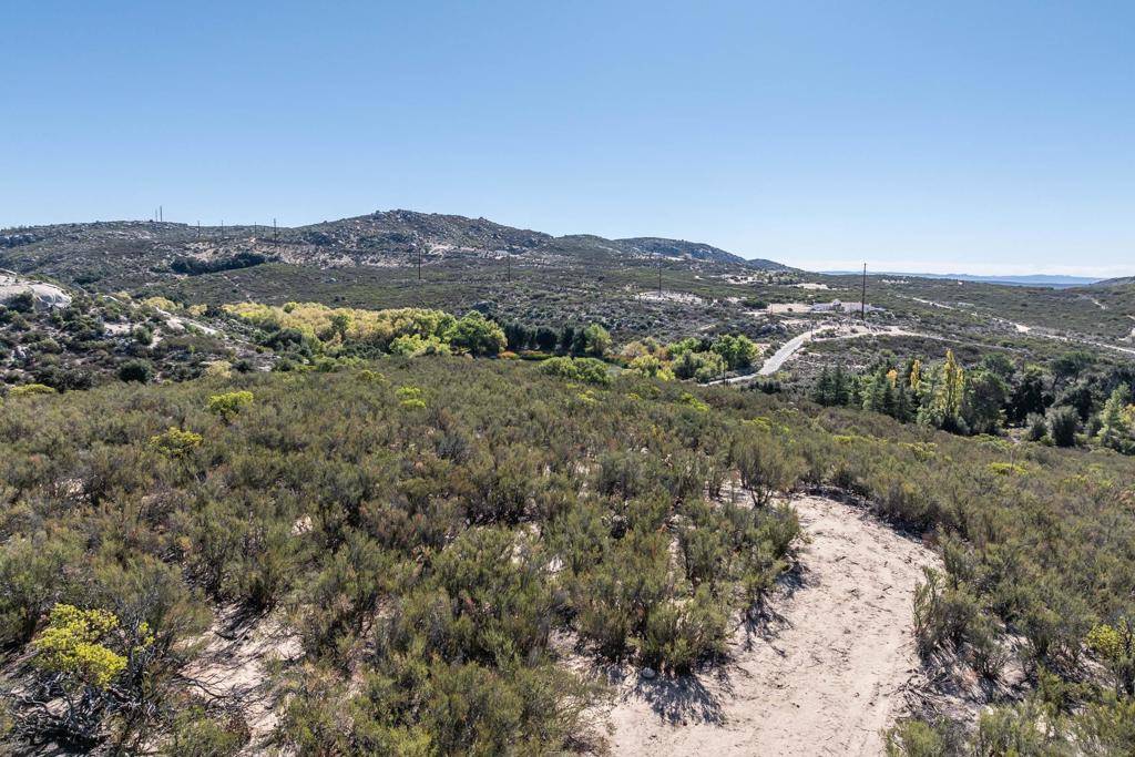 Pine Valley, CA 91962,35974 Great Blue Heron Way