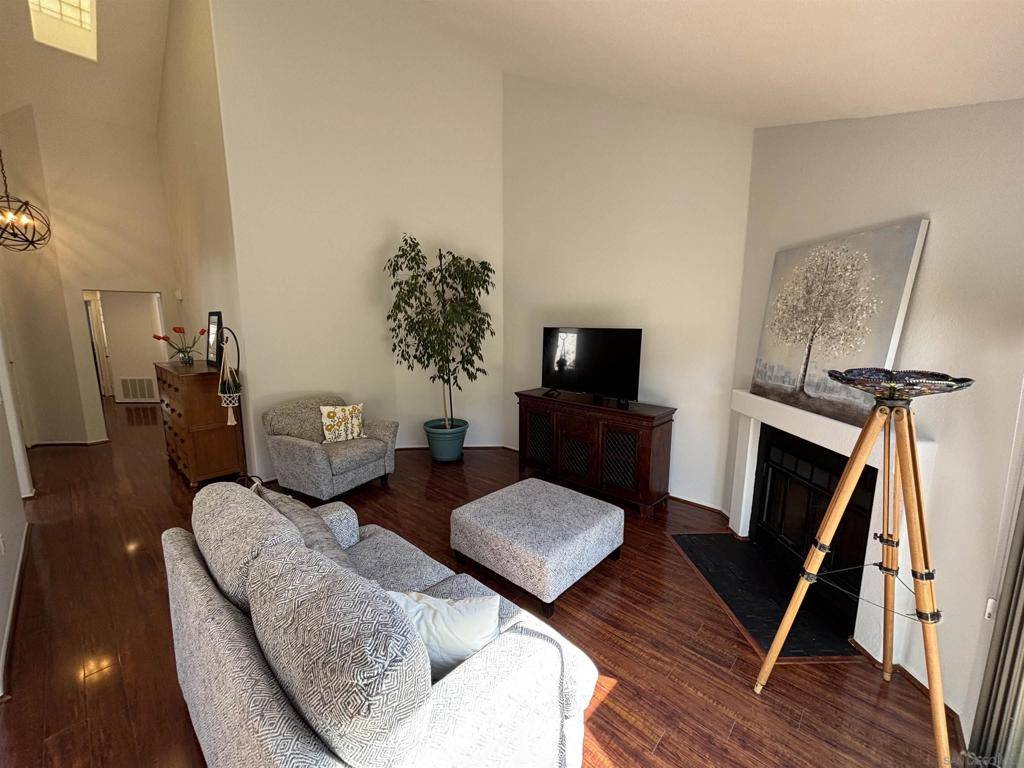 San Diego, CA 92128,12141 Iron View Row