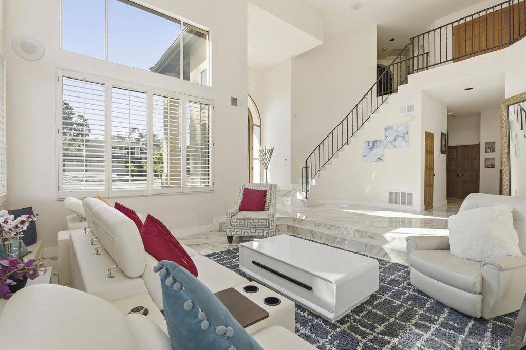 San Diego, CA 92131,10405 White Birch Dr