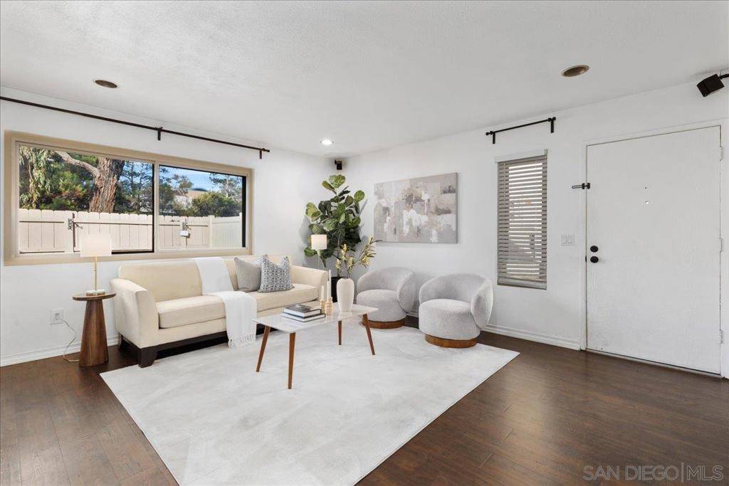 San Diego, CA 92139,2728 Casey St