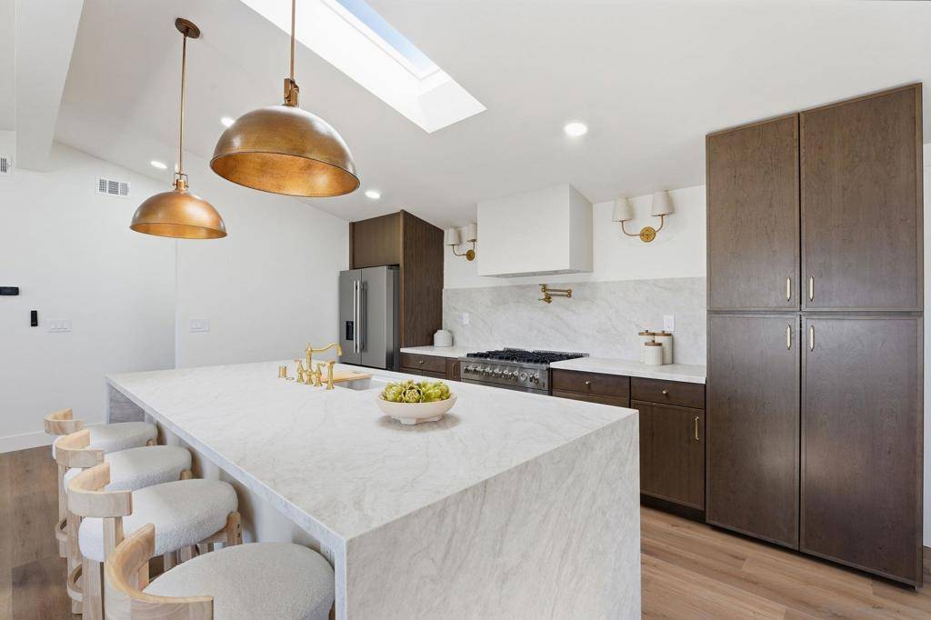 San Diego, CA 92123,2866 Larkin Place