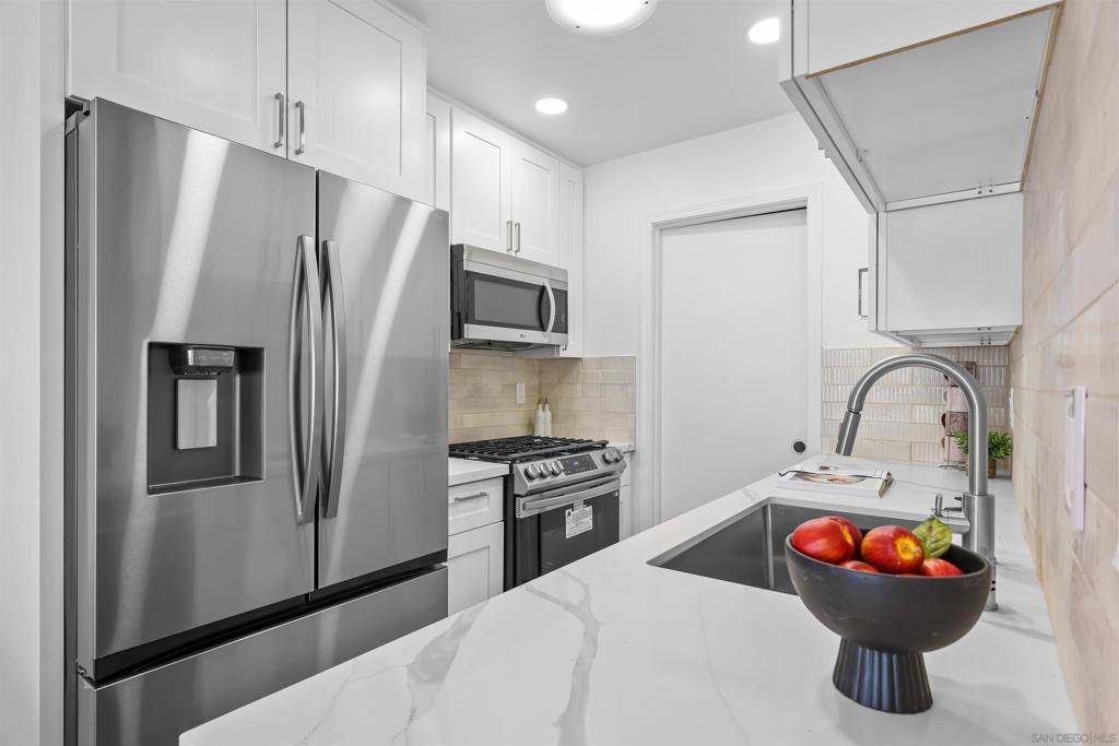 Oceanside, CA 92057,3910 San Lorenzo Ct