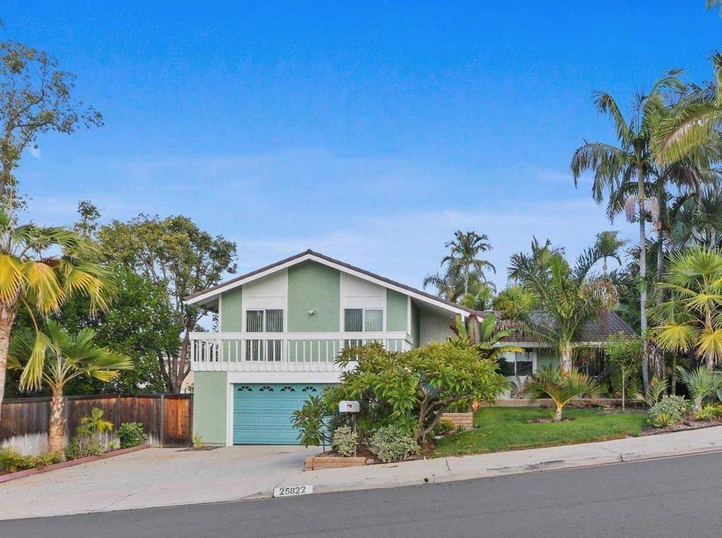 Mission Viejo, CA 92691,25822 Chrisanta Dr