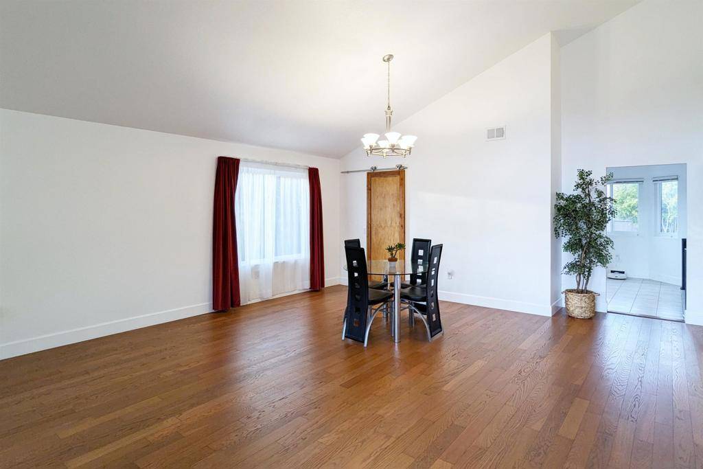 San Diego, CA 92126,10985 Sunny Meadow St