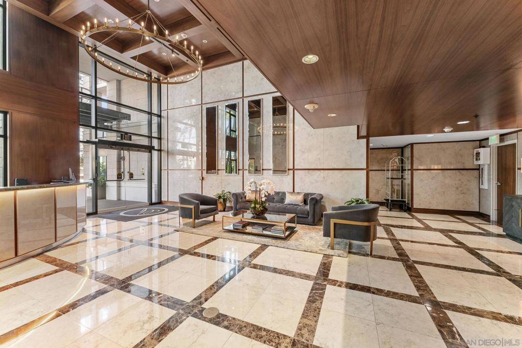 San Diego, CA 92101,1199 Pacific Hwy #704