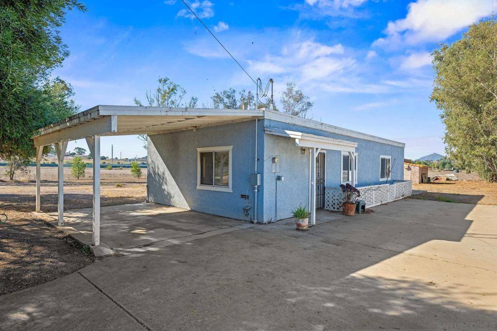 Ramona, CA 92065,1703 Ashley