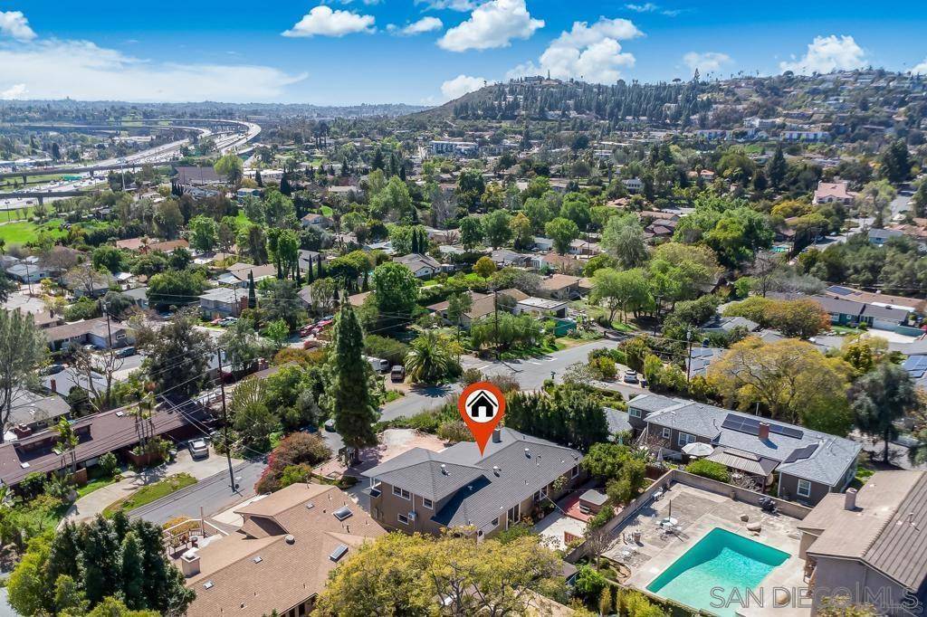 La Mesa, CA 91941,8810 Mariposa St.