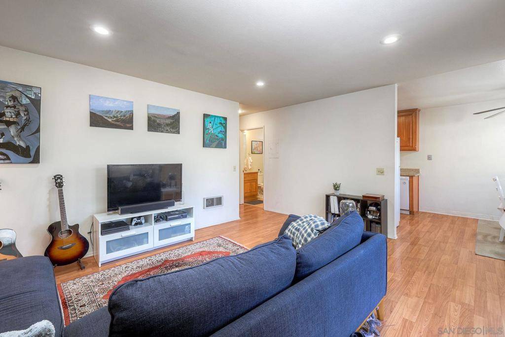 Spring Valley, CA 91977,3557 Kenora Drive #41