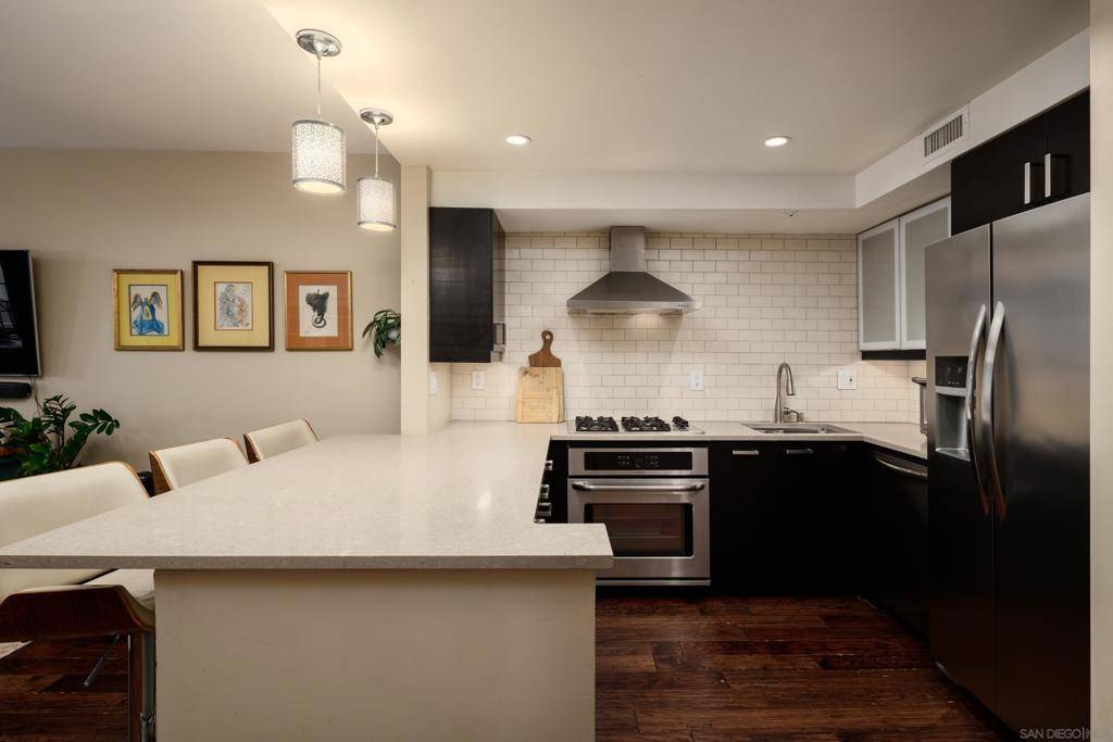 San Diego, CA 92101,500 W Harbor Dr #915