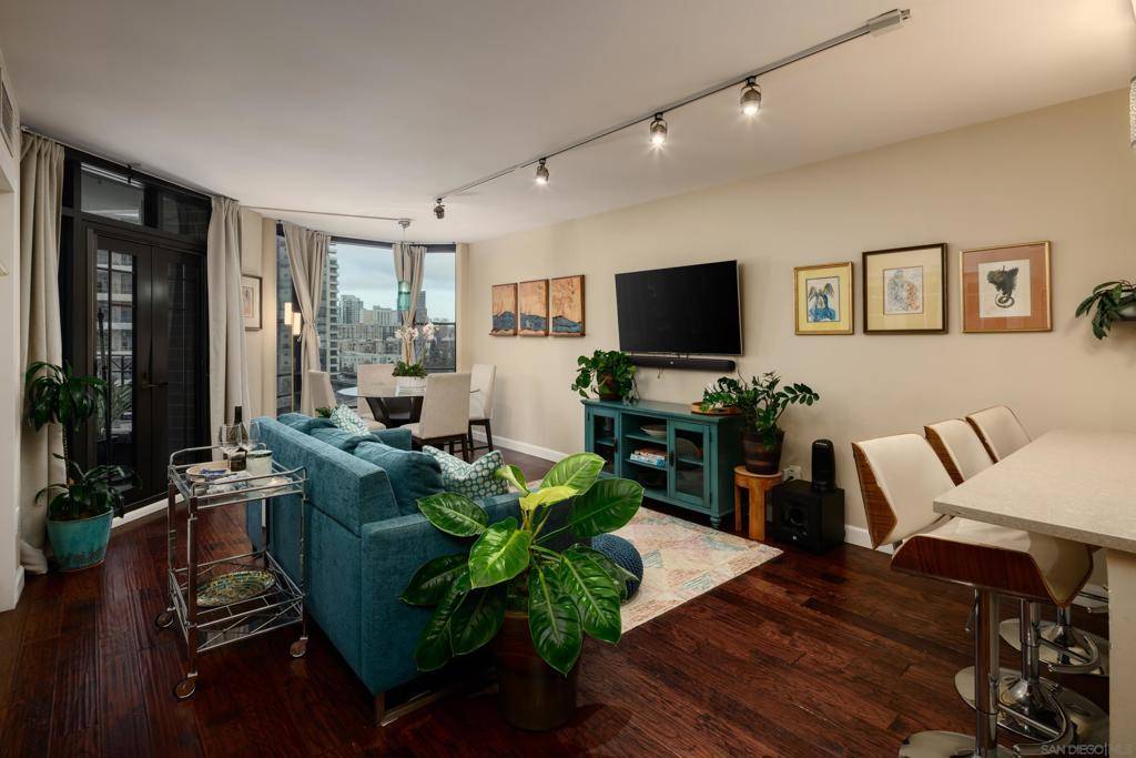 San Diego, CA 92101,500 W Harbor Dr #915