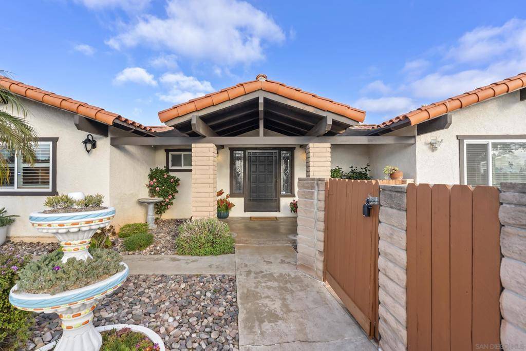 Vista, CA 92084,1918 Odell Cir