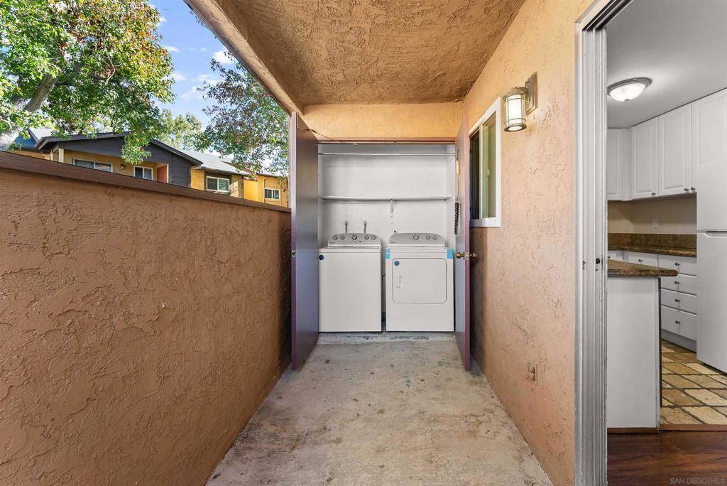 Oceanside, CA 92057,502 Calle Montecito #19