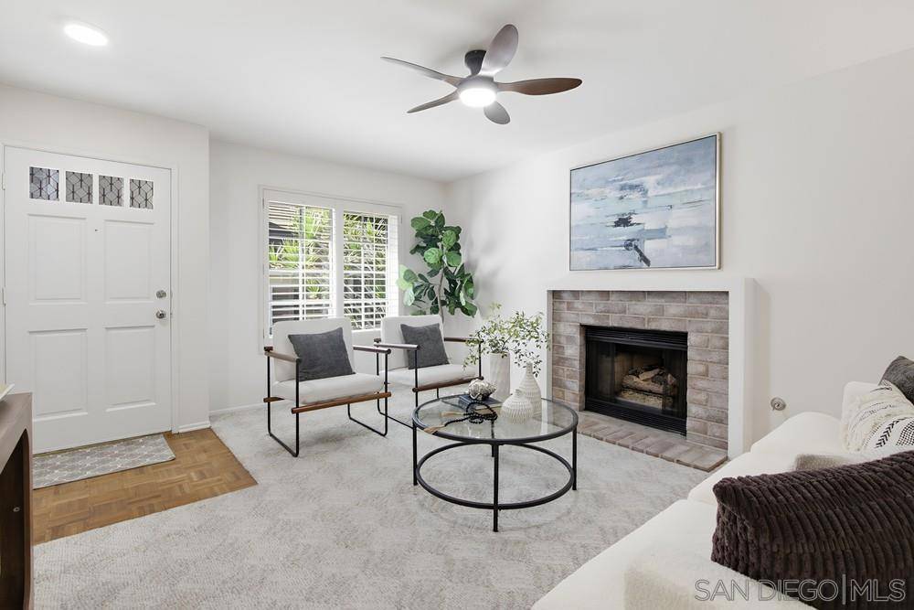 San Diego, CA 92130,3613 CAMINITO CARMEL LANDING