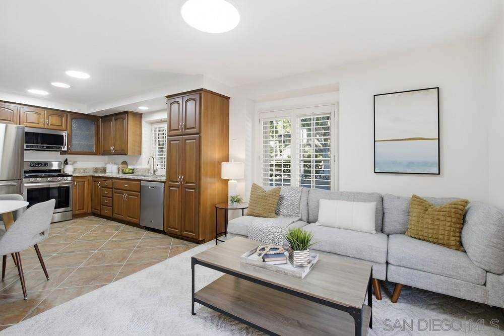 San Diego, CA 92130,3613 CAMINITO CARMEL LANDING