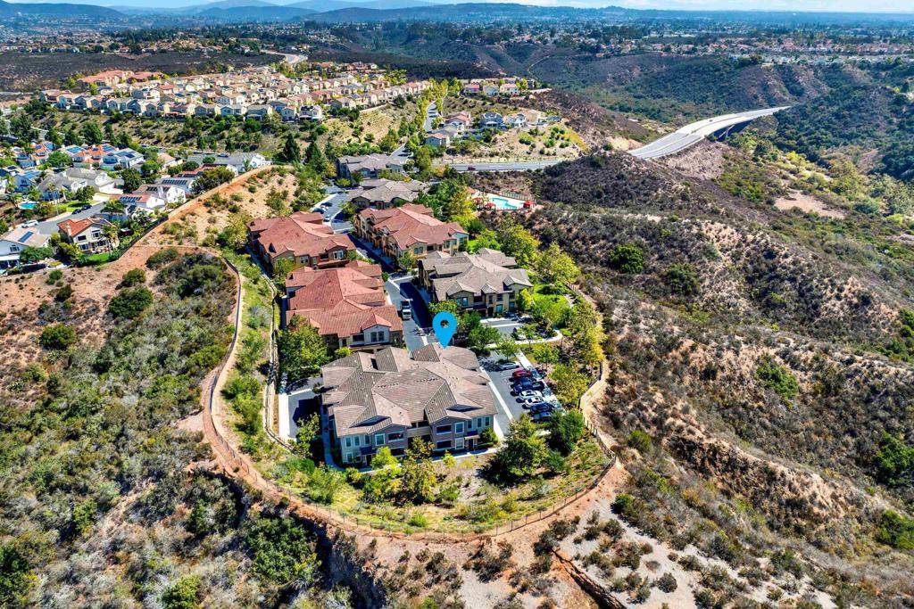 San Diego, CA 92121,6610 Canopy Ridge Ln #37