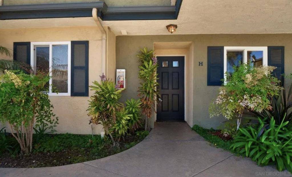 El Cajon, CA 92020,910 S Magnolia Ave #H