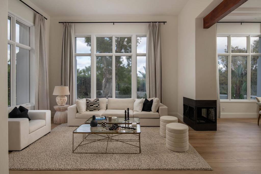 Encinitas, CA 92024,2815 Santa Fe Vista Ct