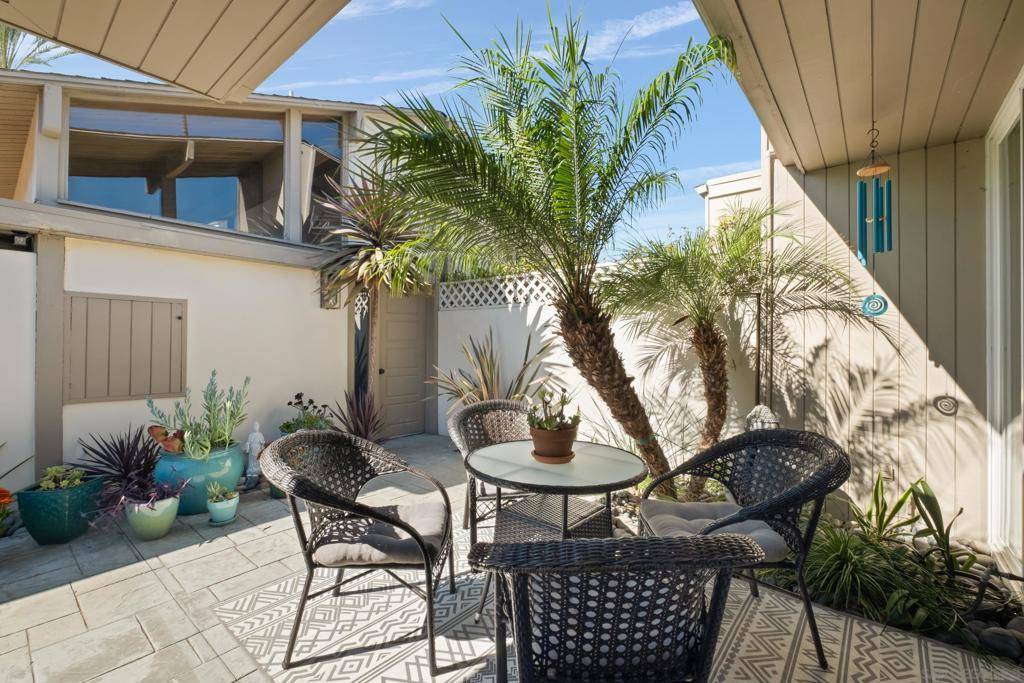 Rancho Santa Fe, CA 92091,119 Via Coronado