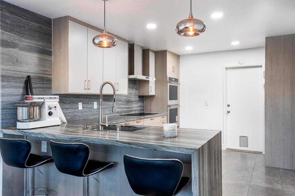 Carlsbad, CA 92008,4718 Amberwood Ct