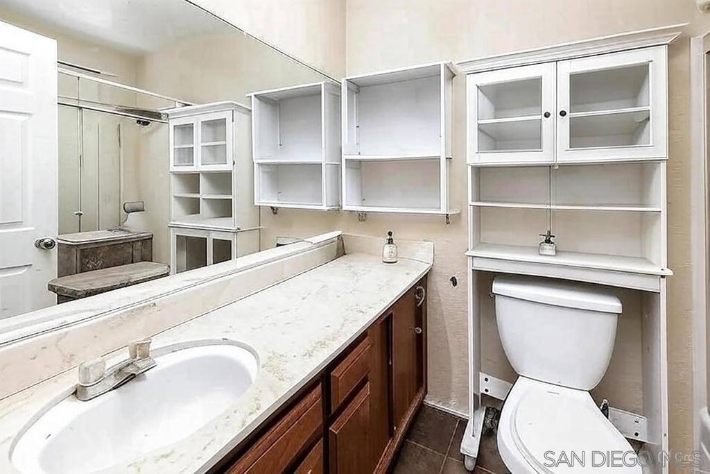 Spring Valley, CA 91977,3329 mandy lane